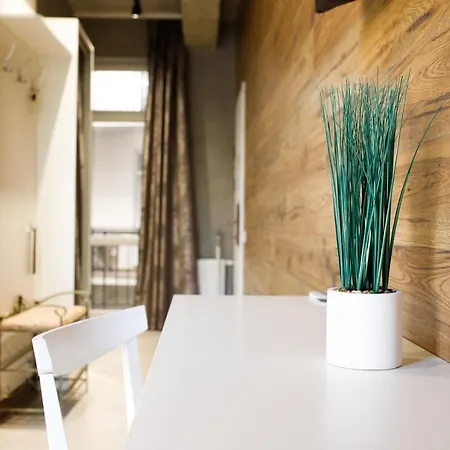 Lux Apartments Lviv Exterior photo