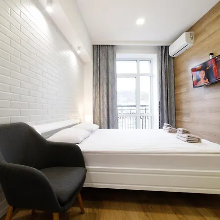Lux Apartments Lviv Exterior photo
