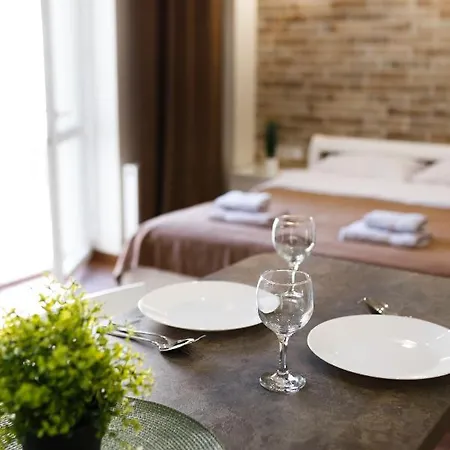 Lux Apartments Lviv Exterior photo