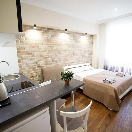 Lux Apartments Lviv Exterior photo