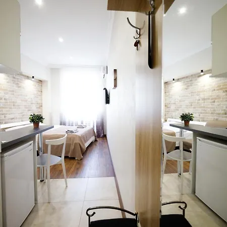 Lux Apartments Lviv Exterior photo