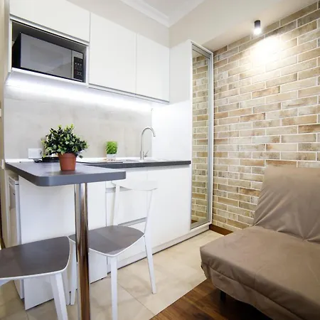 Lux Apartments Lviv Exterior photo
